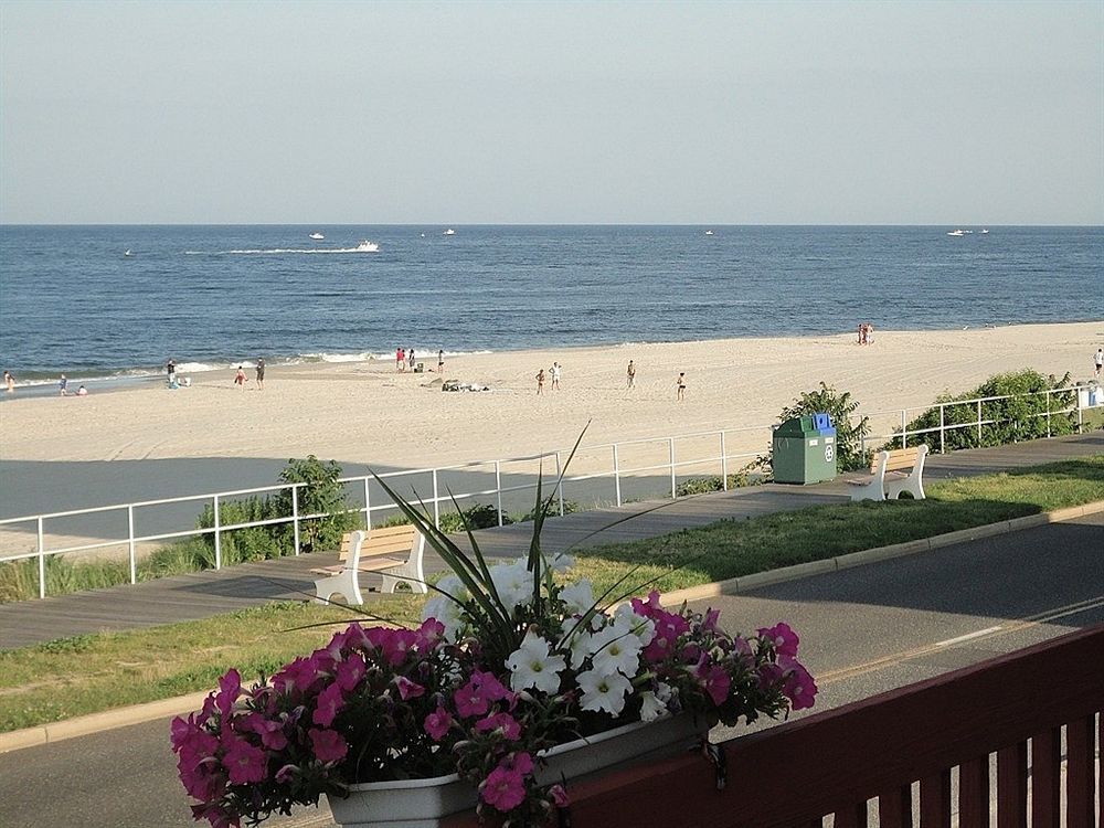 Ocean Court By The Sea Hotel Лонг Бранч Екстериор снимка